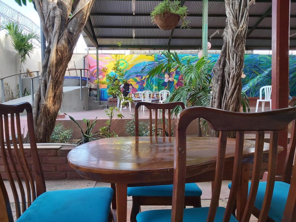 Casa Benjamin Linder Hotel Managua Exterior photo