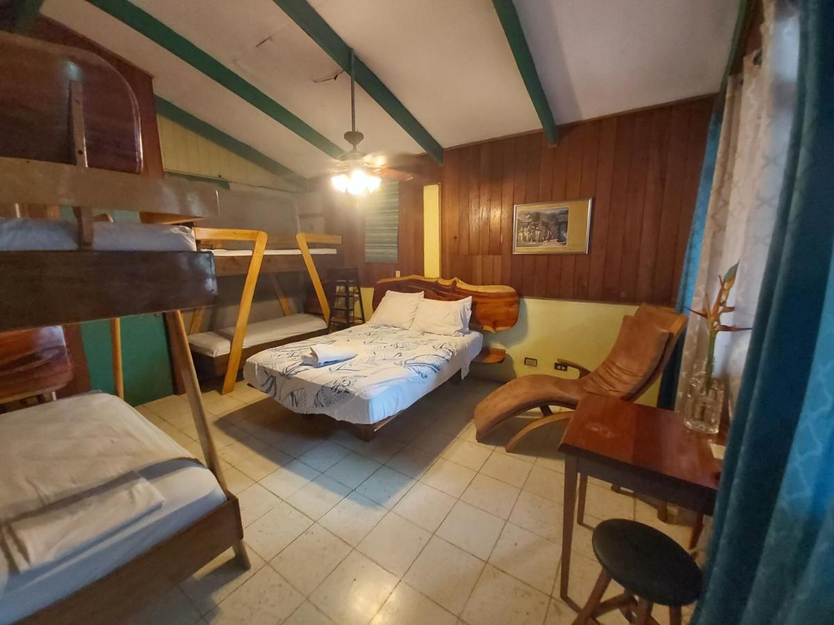 Casa Benjamin Linder Hotel Managua Exterior photo