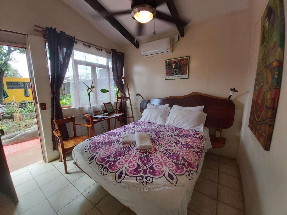 Casa Benjamin Linder Hotel Managua Exterior photo