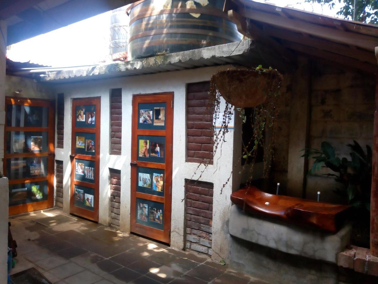 Casa Benjamin Linder Hotel Managua Exterior photo