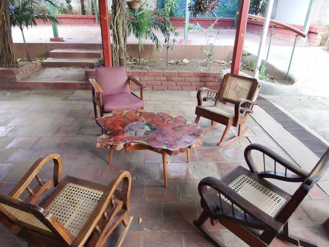 Casa Benjamin Linder Hotel Managua Exterior photo