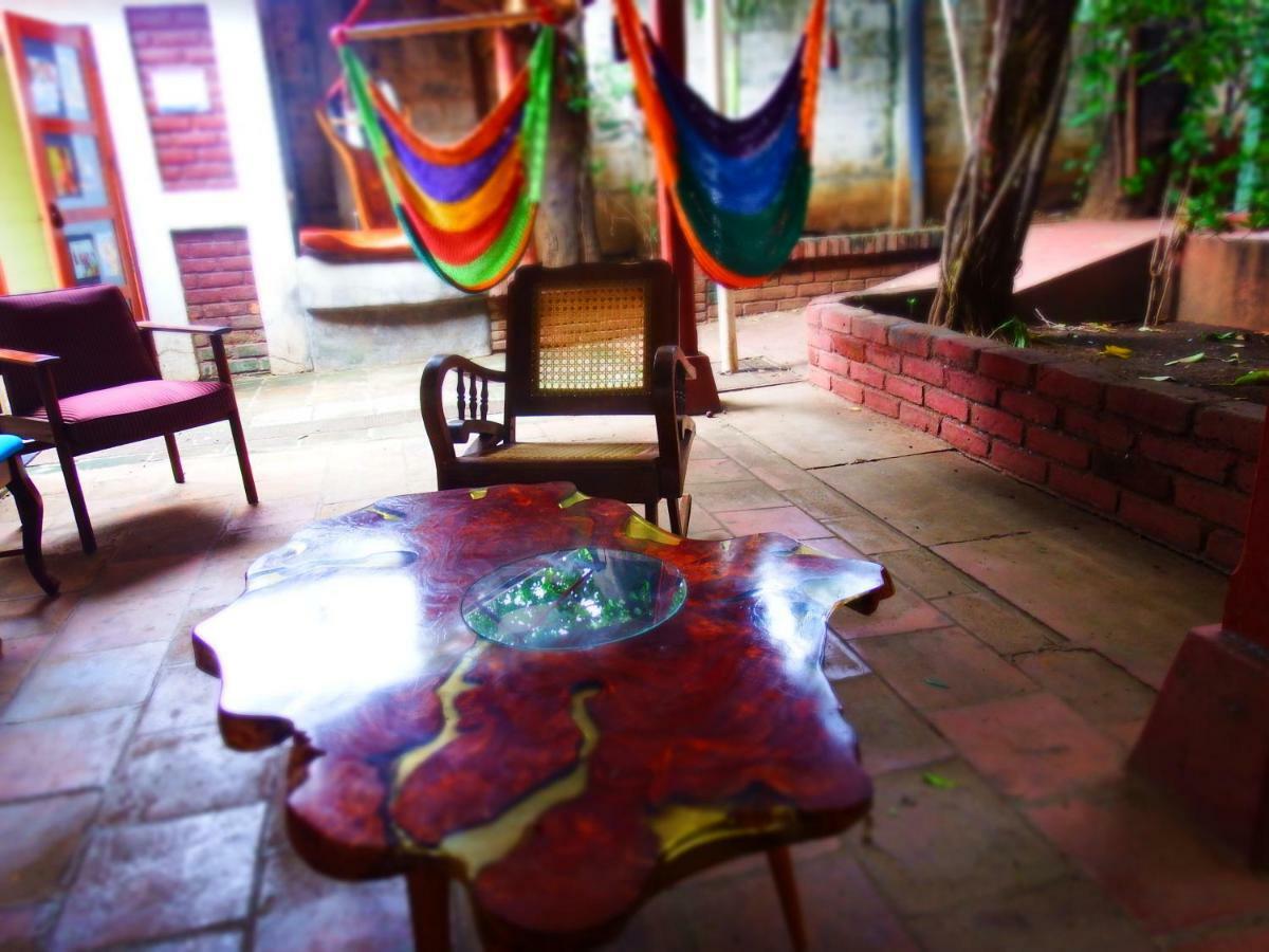 Casa Benjamin Linder Hotel Managua Exterior photo