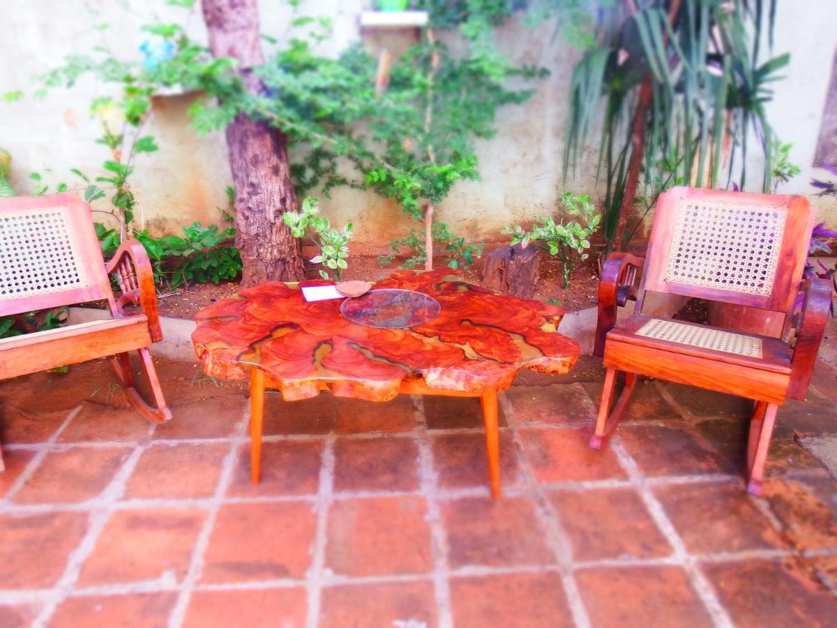 Casa Benjamin Linder Hotel Managua Exterior photo